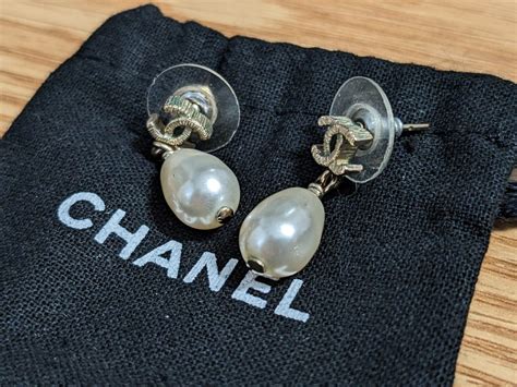 chanel pearl earrings ebay|Chanel earrings for cheap outlet.